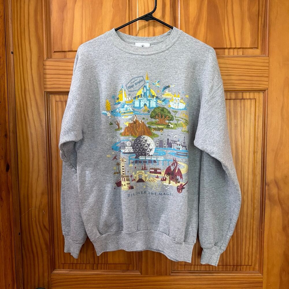 Vintage Disney Magic Kingdom Sweater Size M